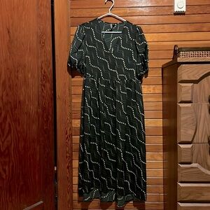 Pieces brand maxi floral black dress with short balloon sleeves